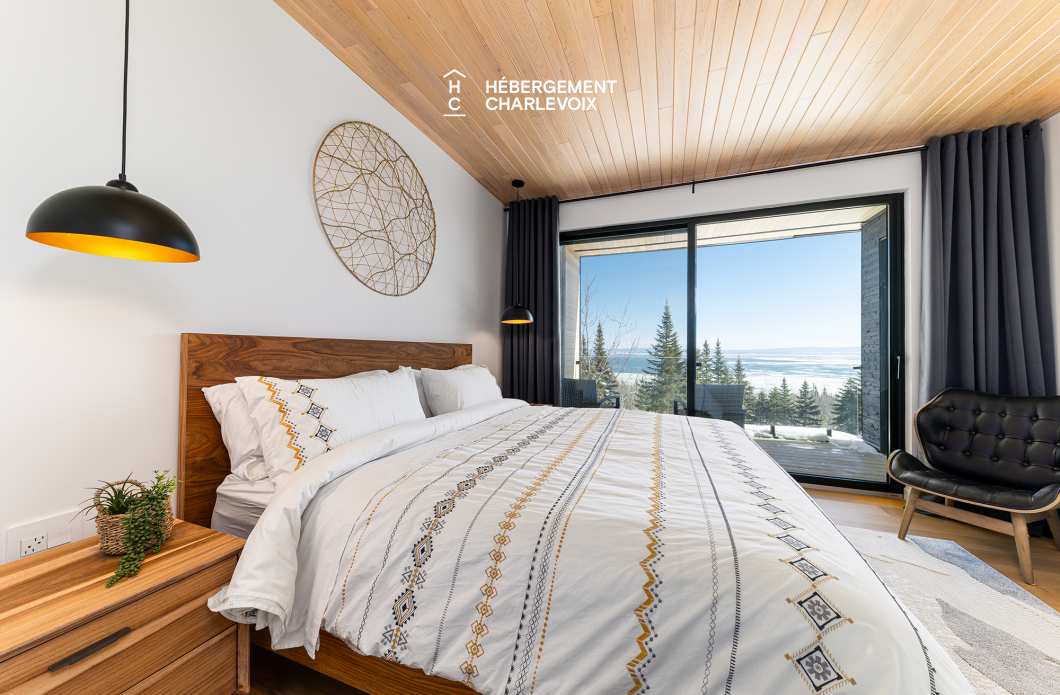ALT-49 - Villa contemporaine offrant les splendeurs du St-Laurent!